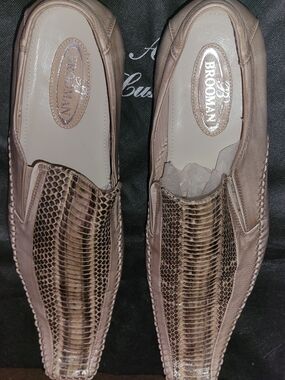 Brooman Men's Taupe Slip-On Loafers with Embossed Reptile Panel